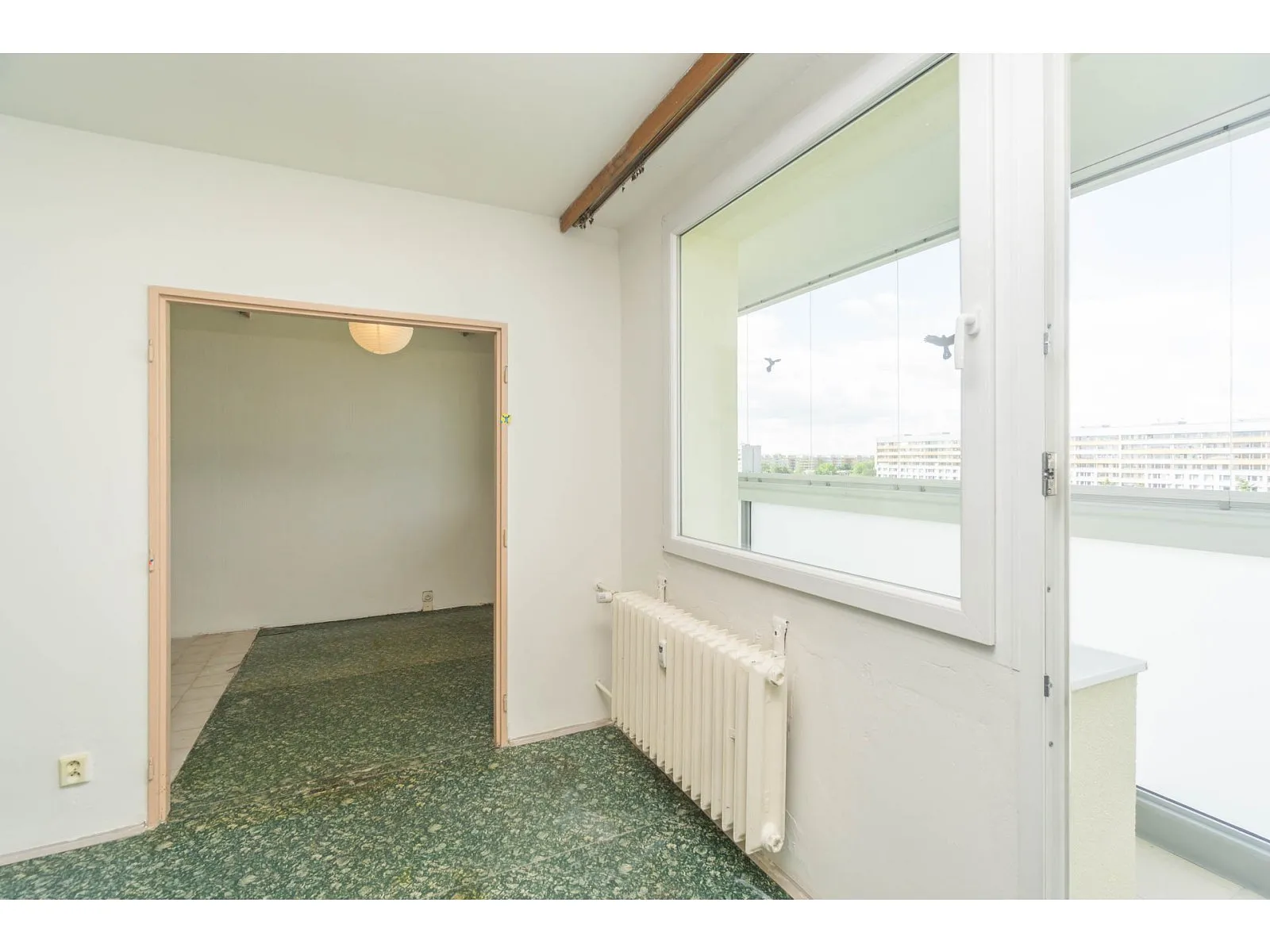 Prodej bytu 3+1 - 78 m² v Praze Střížkově - ul. Jablonecká - fotografie 3