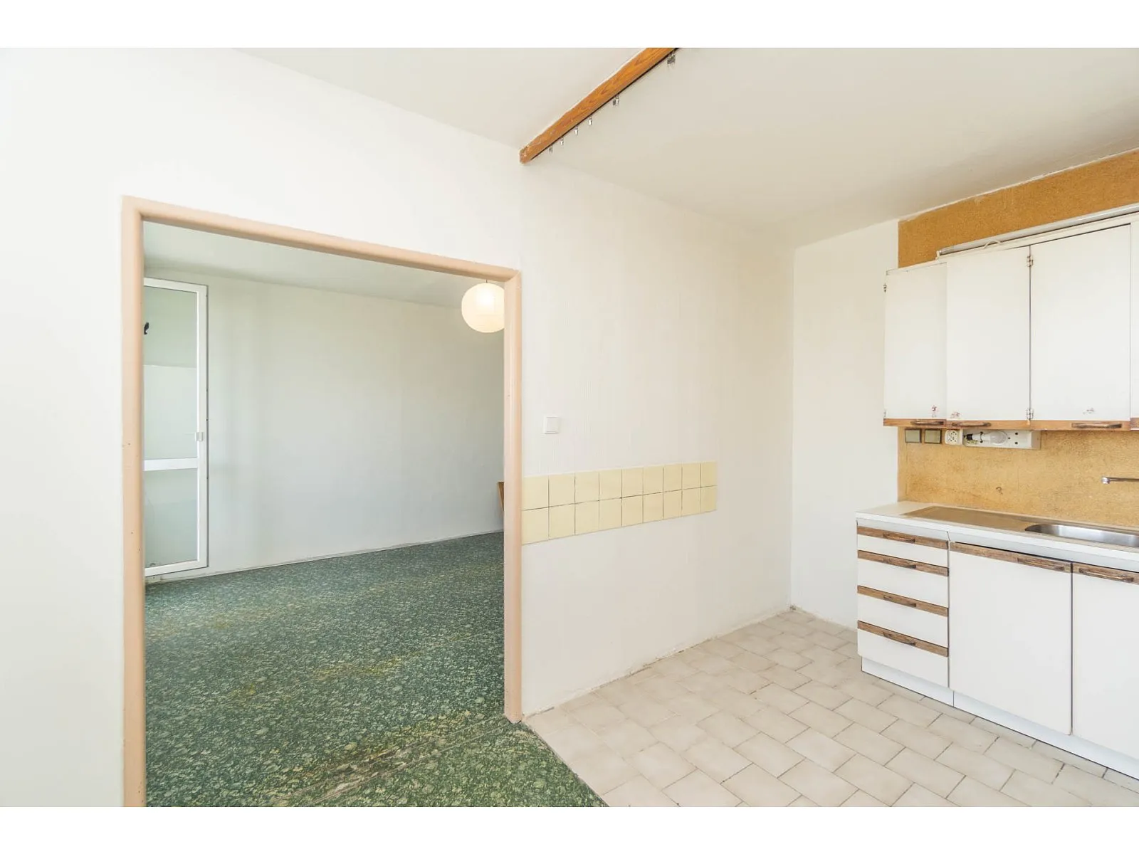 Prodej bytu 3+1 - 78 m² v Praze Střížkově - ul. Jablonecká - fotografie 9