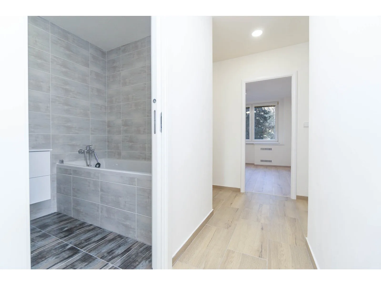 Prodej bytu 3+kk - 79 m² Praha 10, Záběhlice - fotografie 16