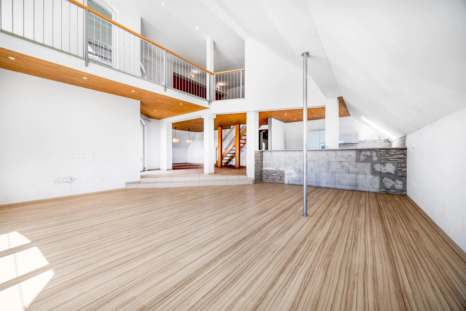 Prodej vily 245 m², pozemek 878 m², Praha-Radotín, Na Viničkách - fotografie 6