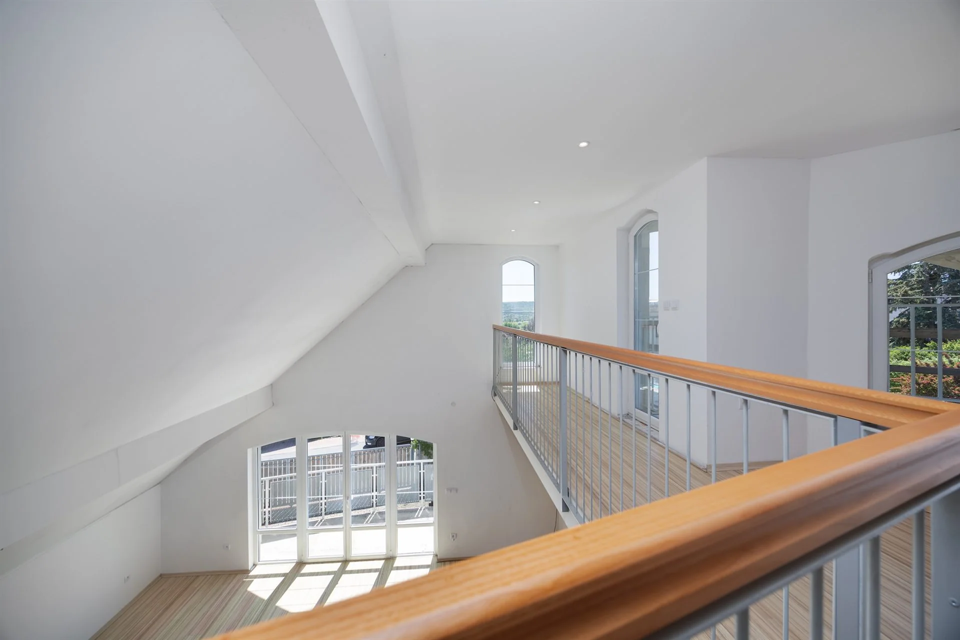 Prodej vily 245 m², pozemek 878 m², Praha-Radotín, Na Viničkách - fotografie 20