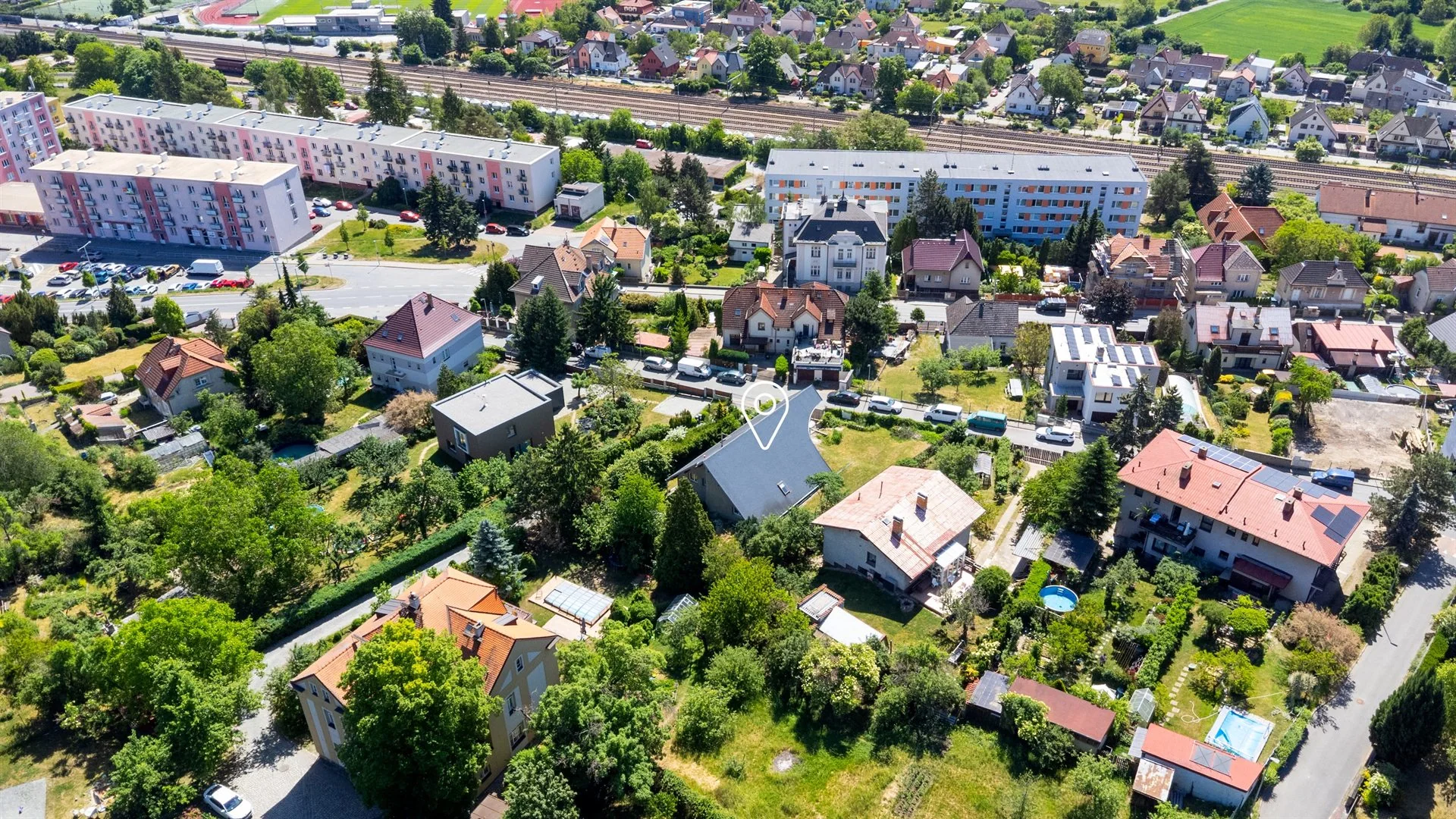 Prodej vily 245 m², pozemek 878 m², Praha-Radotín, Na Viničkách - fotografie 39