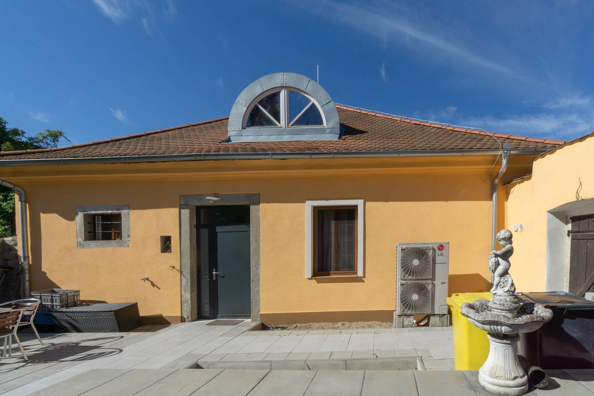 Rodinný dům, Pyšely - Senohrabská - fotografie 8